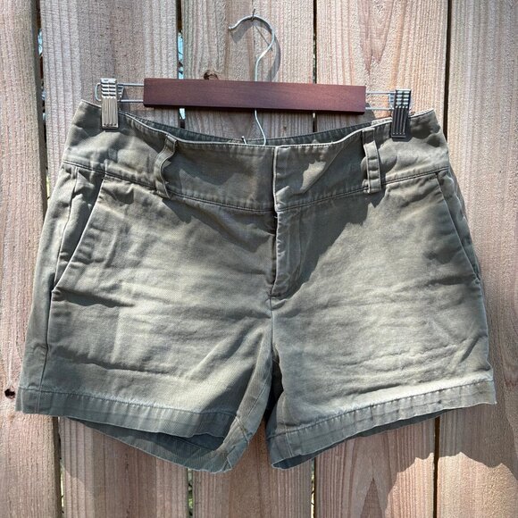 Banana Republic Womens Army Green Shorts Size 4 Capsule Casual Preppy Cotton - Picture 1 of 6